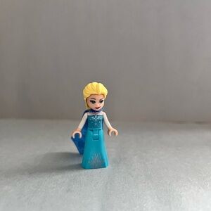 LEGO Disney Elsa mini-doll figure
